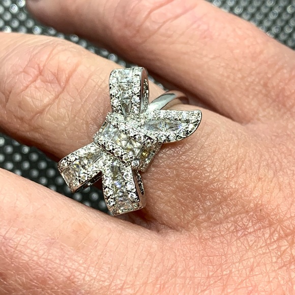 Big Bow Knot Stackable Ring Micro Pave CZ - Picture 1 of 7